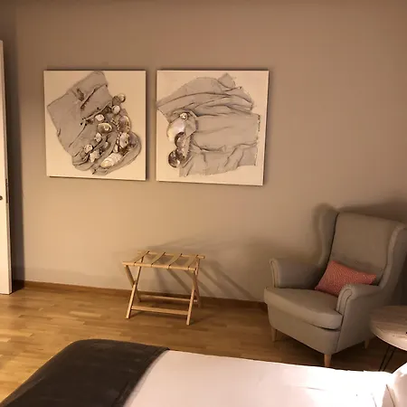 Bed & Breakfast 200 & Terrace