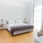 200 & Terrace 3* Bari