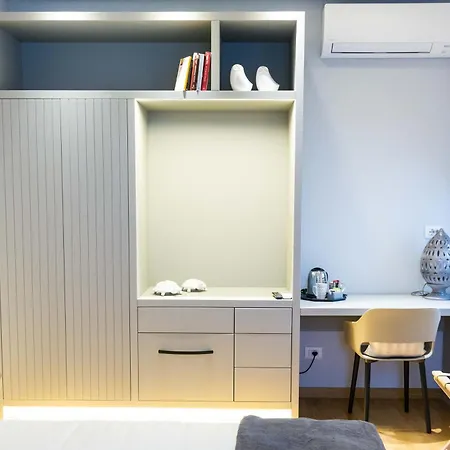 200 & Terrace Отель типа 