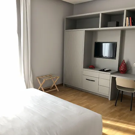 Couette-café 200 & Terrace