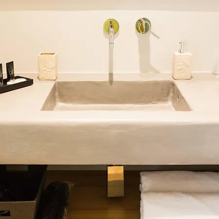 Bed & Breakfast 200 & Terrace