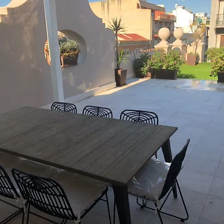 200 & Terrace Couette-café Bari