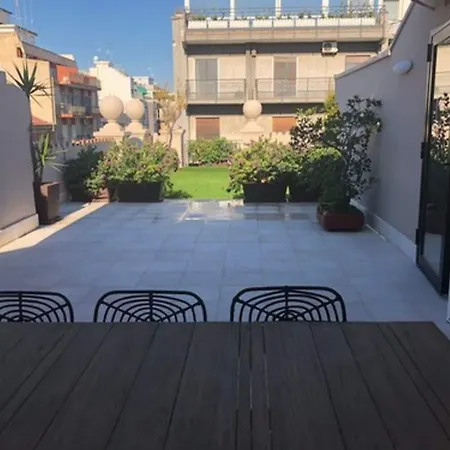 200 & Terrace Couette-café 3*