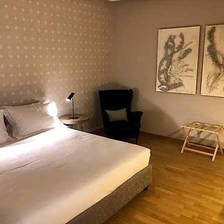 200 & Terrace 3*