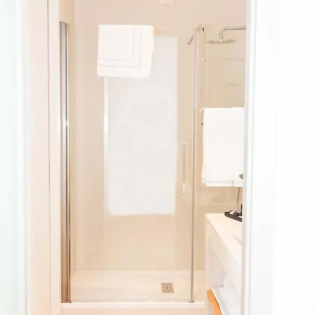 200 & Terrace Bed & Breakfast Bari