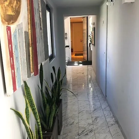 200 & Terrace Bed & Breakfast Bari