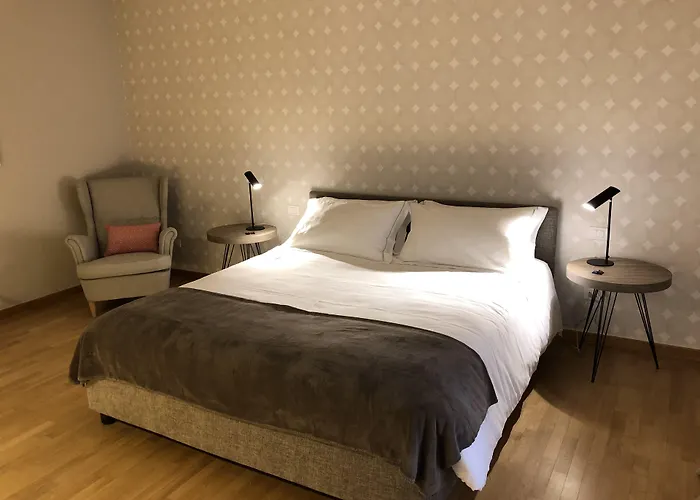 Couette-café 200 & Terrace Bari